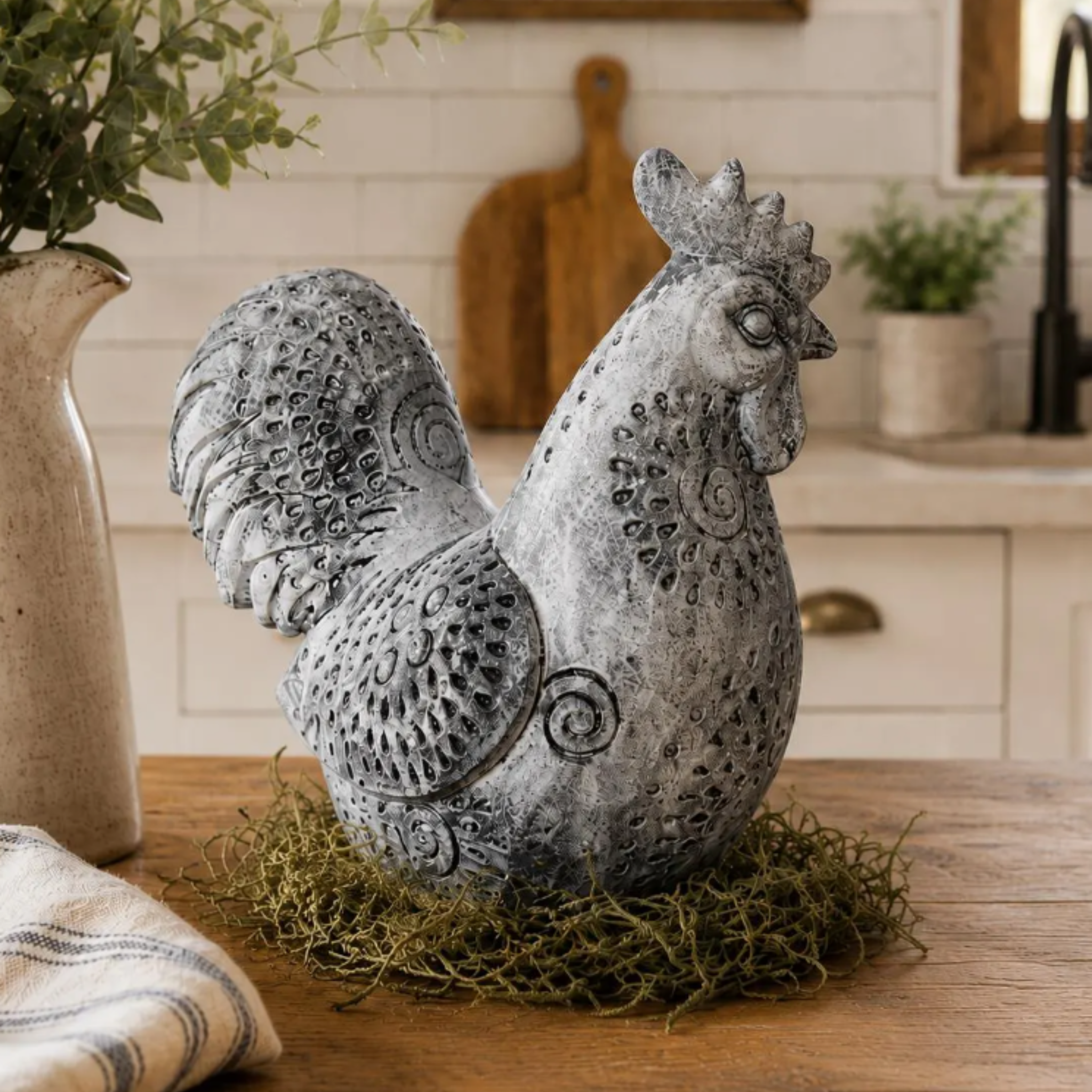 Farmhouse Rooster Chicken Concrete Statue