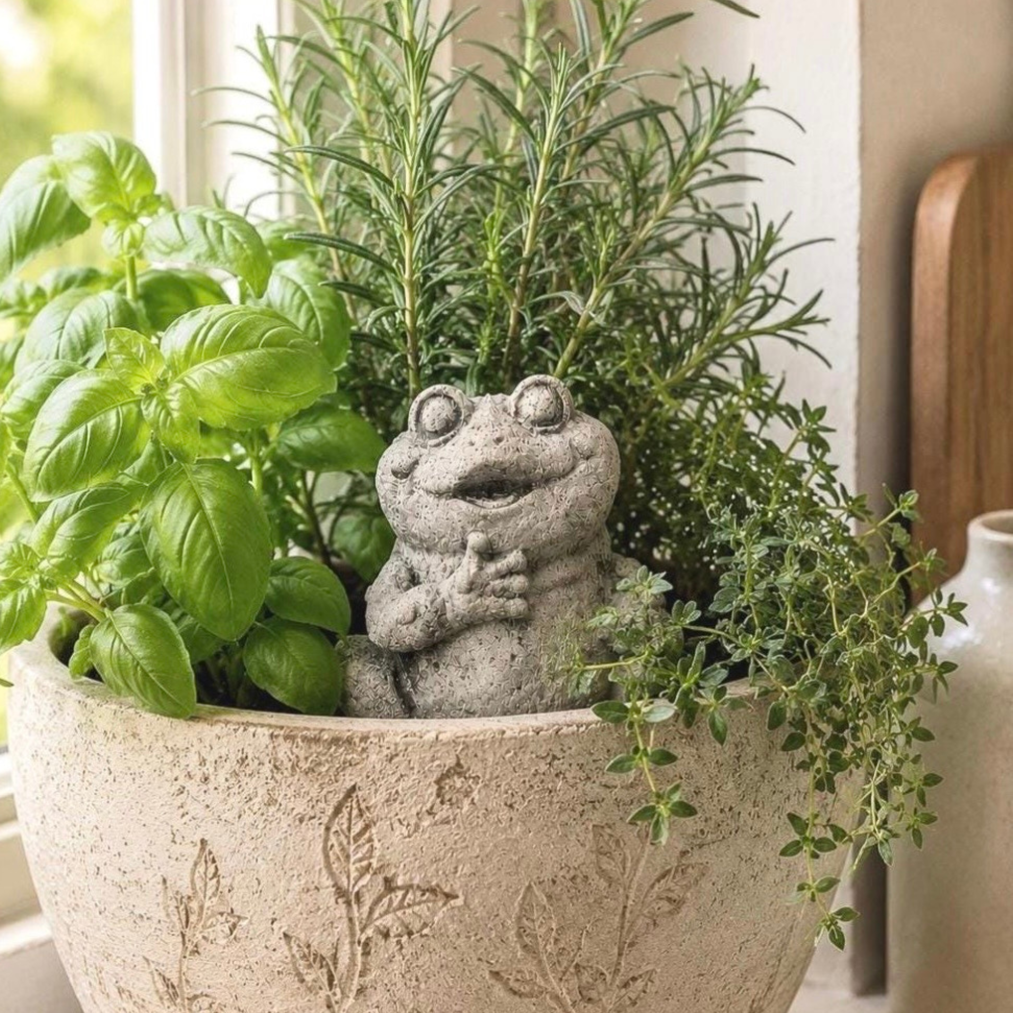 Happy Frog Statue Planter Decor